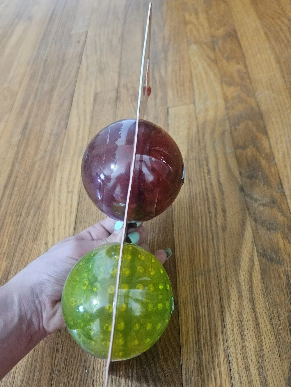 NIB Set Of 2 Balls KONG Geodz Squeezz Balls Dog Toy Duo Size Large Squeaks